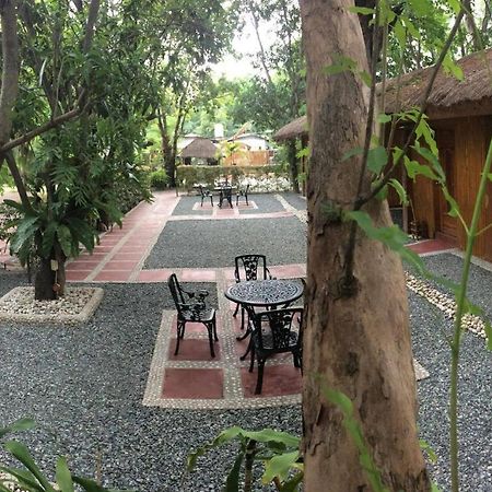 Buenavista Family Inn Tagudin Екстер'єр фото
