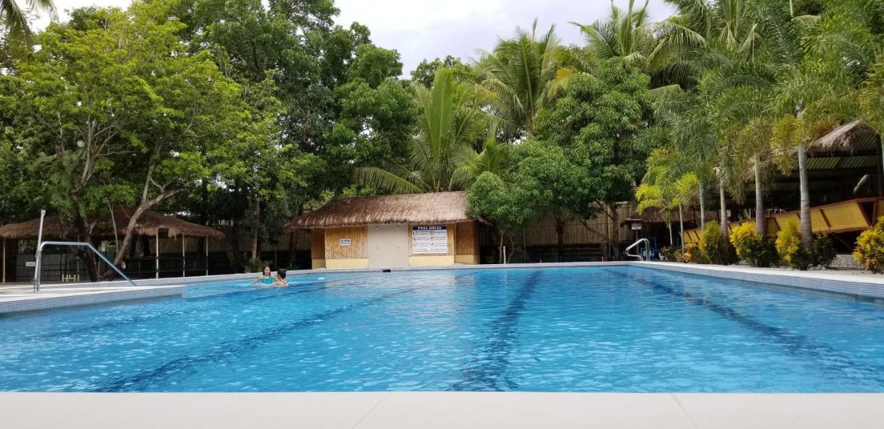 Buenavista Family Inn Tagudin Екстер'єр фото