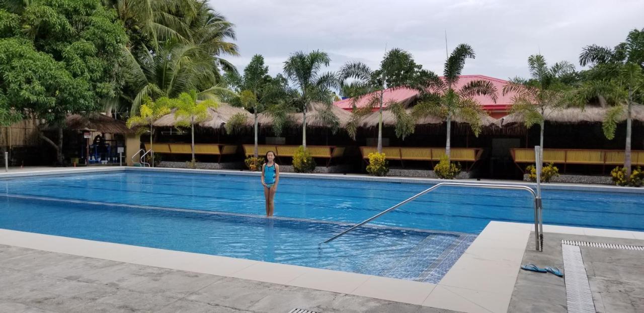 Buenavista Family Inn Tagudin Екстер'єр фото