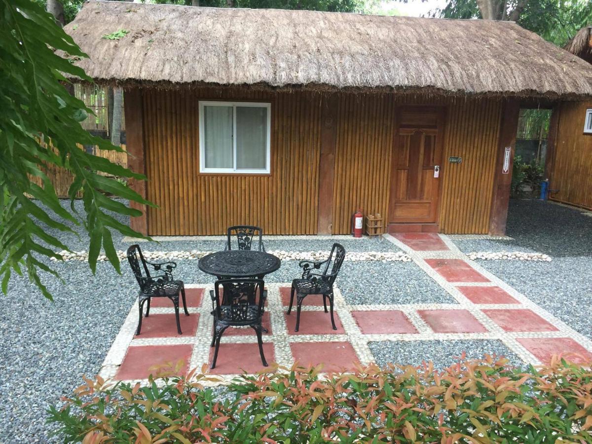 Buenavista Family Inn Tagudin Екстер'єр фото