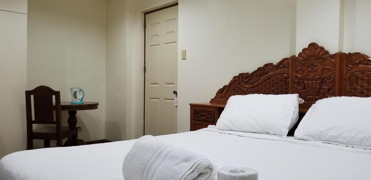 Buenavista Family Inn Tagudin Екстер'єр фото