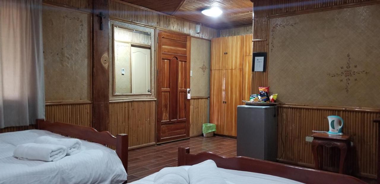 Buenavista Family Inn Tagudin Екстер'єр фото