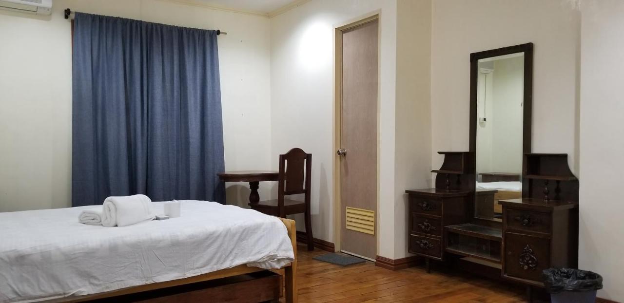 Buenavista Family Inn Tagudin Екстер'єр фото