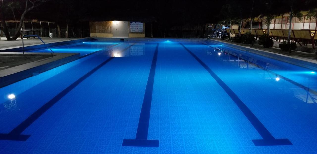 Buenavista Family Inn Tagudin Екстер'єр фото