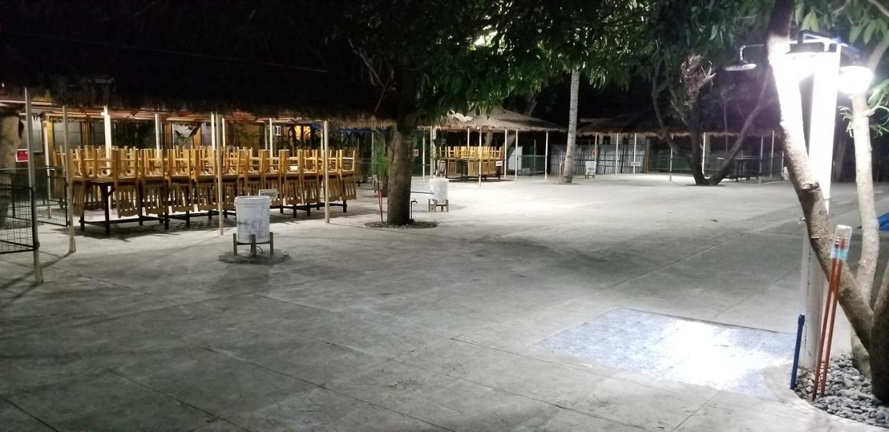 Buenavista Family Inn Tagudin Екстер'єр фото